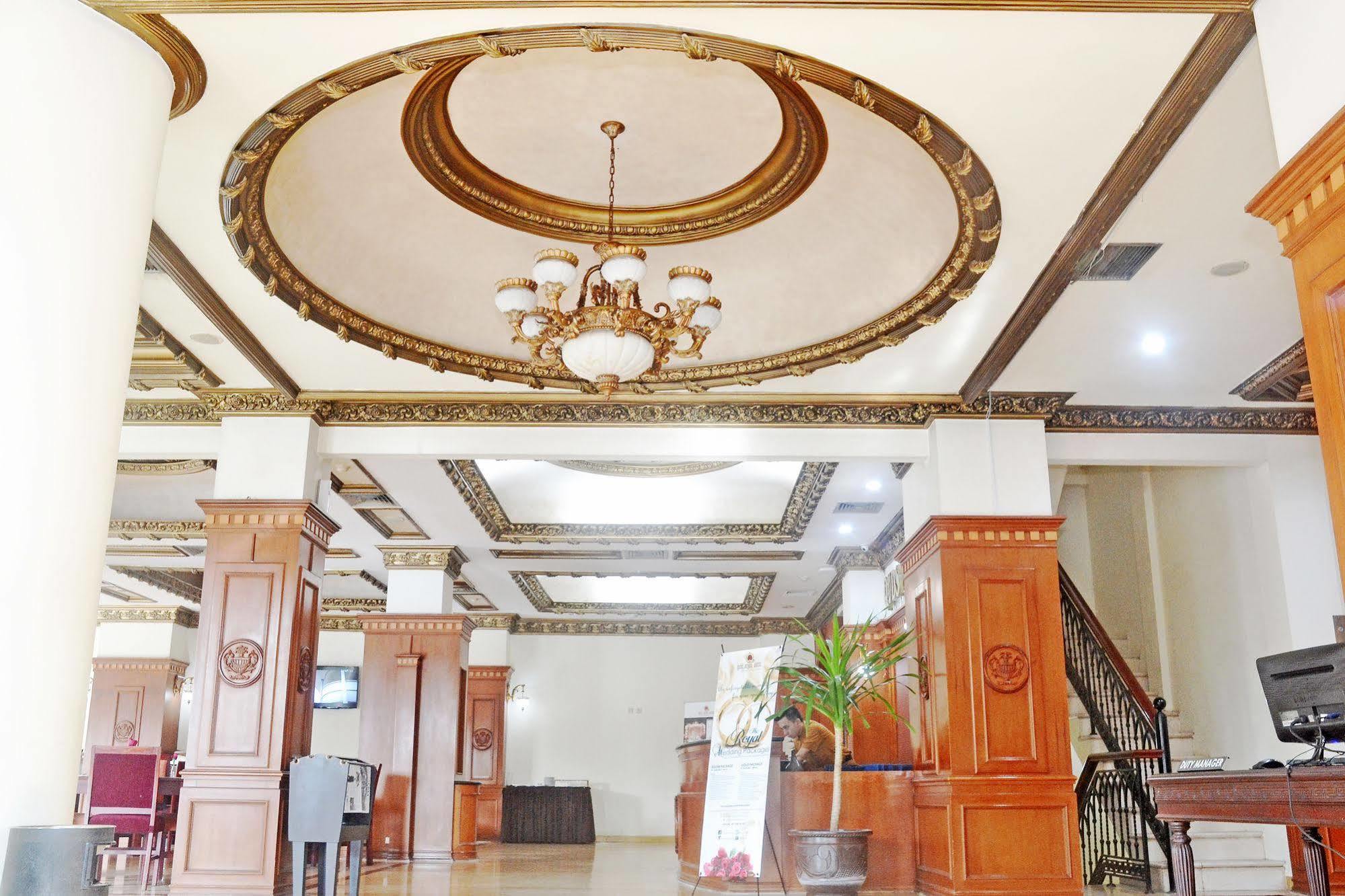 Zen Rooms Sultan Iskandar Muda Surabaya Exterior foto